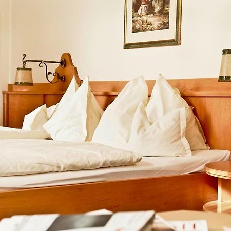 Hotel Lindner Vöcklabruck エクステリア 写真