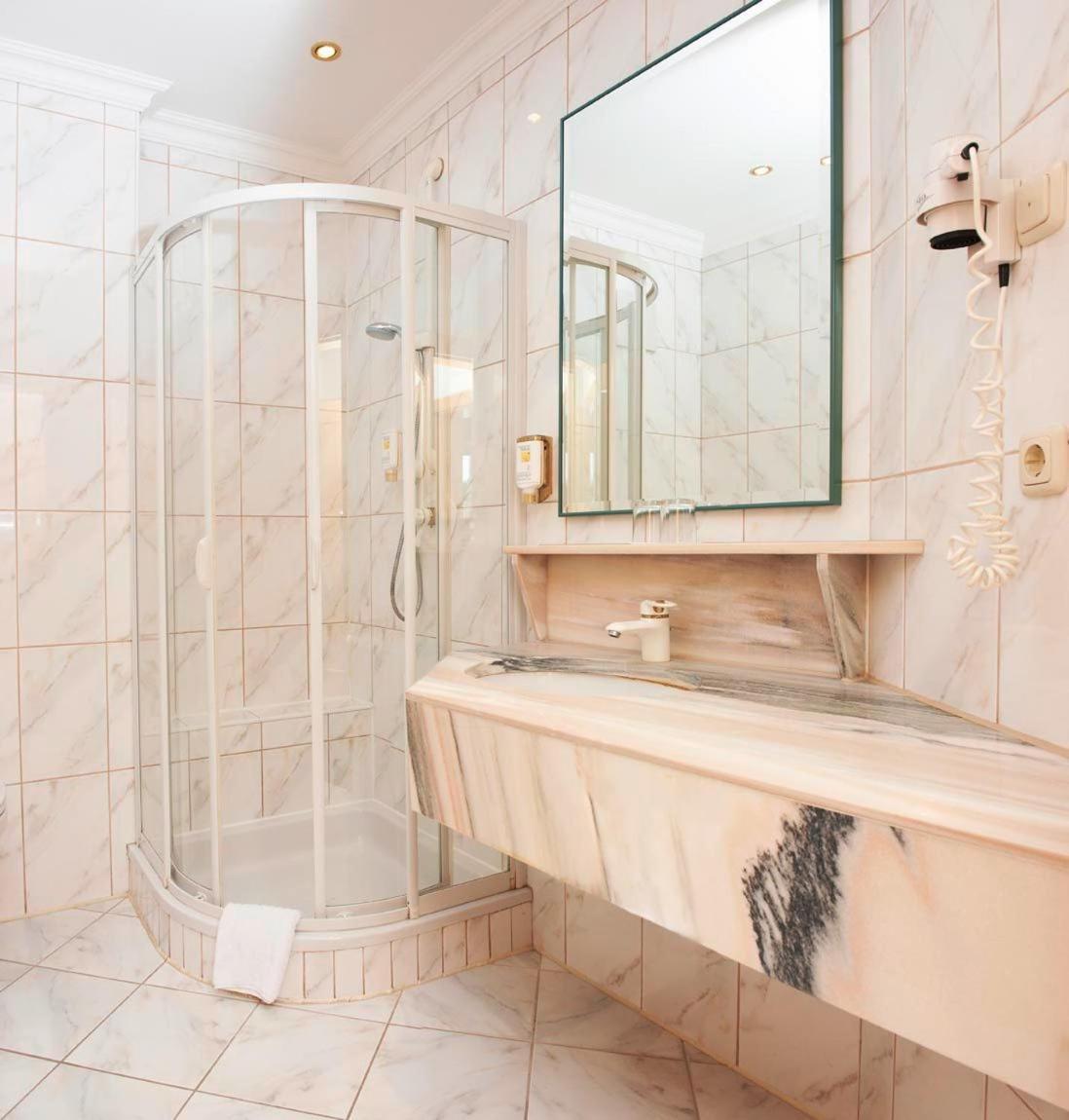 Hotel Lindner Vöcklabruck エクステリア 写真