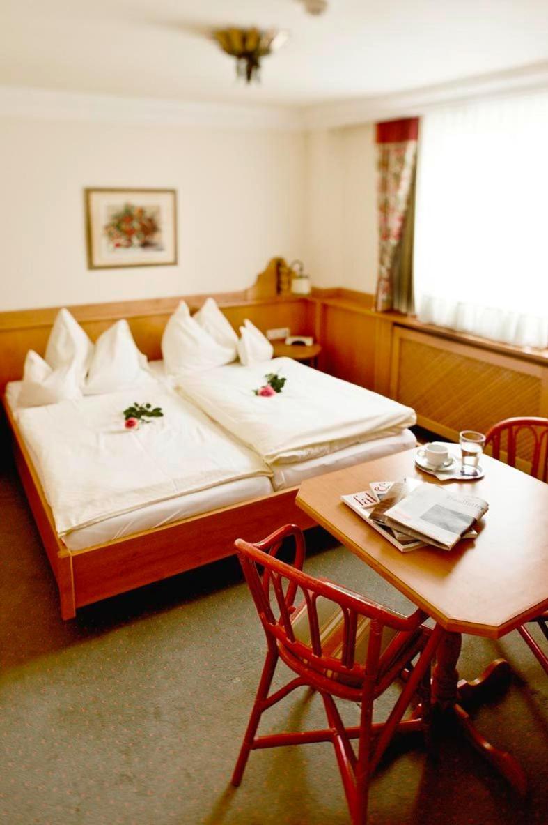 Hotel Lindner Vöcklabruck エクステリア 写真