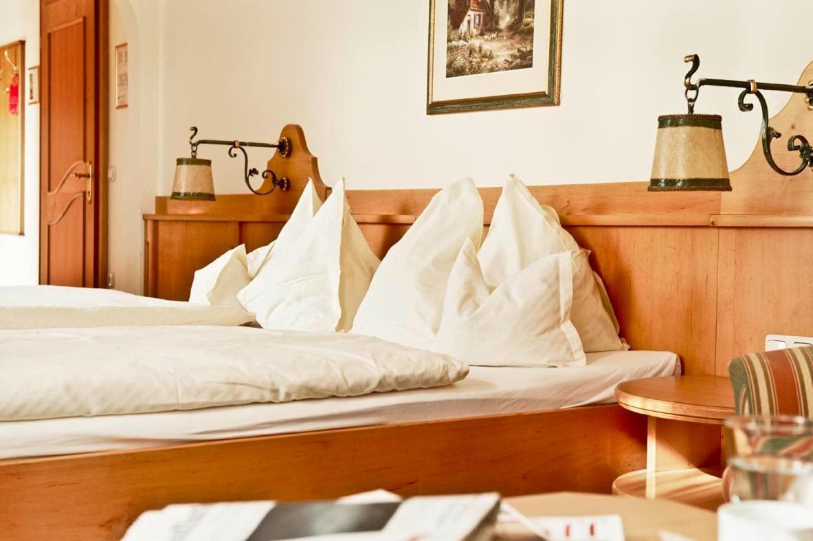 Hotel Lindner Vöcklabruck エクステリア 写真