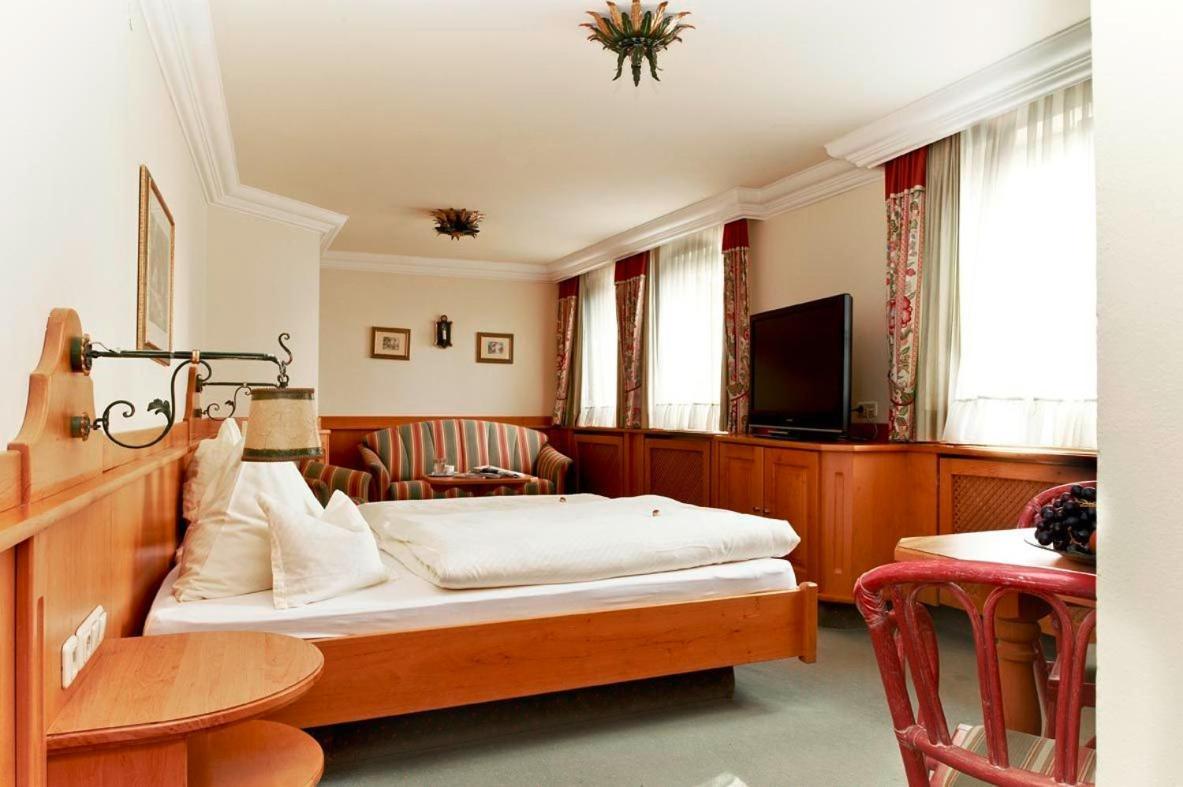 Hotel Lindner Vöcklabruck エクステリア 写真