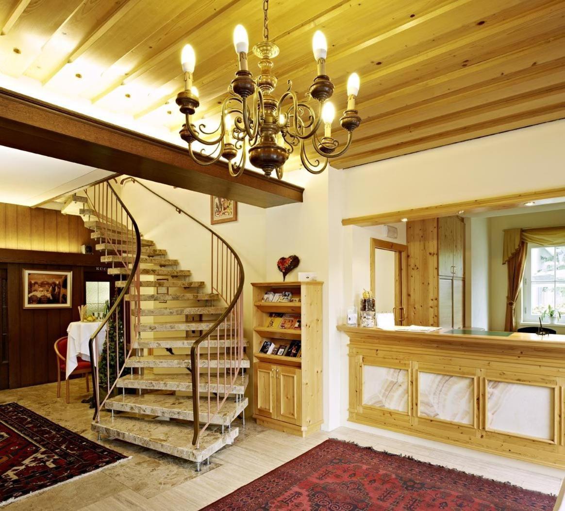 Hotel Lindner Vöcklabruck エクステリア 写真